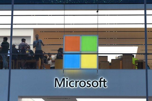 Microsoft Windows Azure Logo - Microsoft launches Azure-based Windows Virtual Desktop for running ...