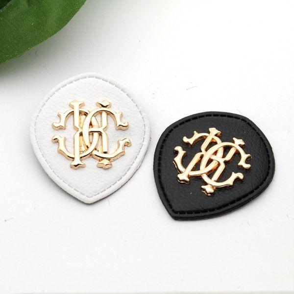 Metal Clothing Logo - black/white PU leather sew on Badges Fashion labels with metal logo ...