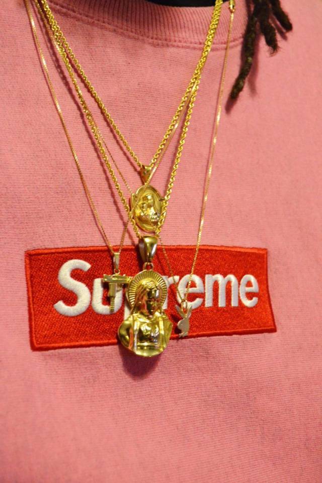 Fresh Supreme Logo - Palace Skateboards Necklace Fresh Supreme Box Logo X Gold Chains I