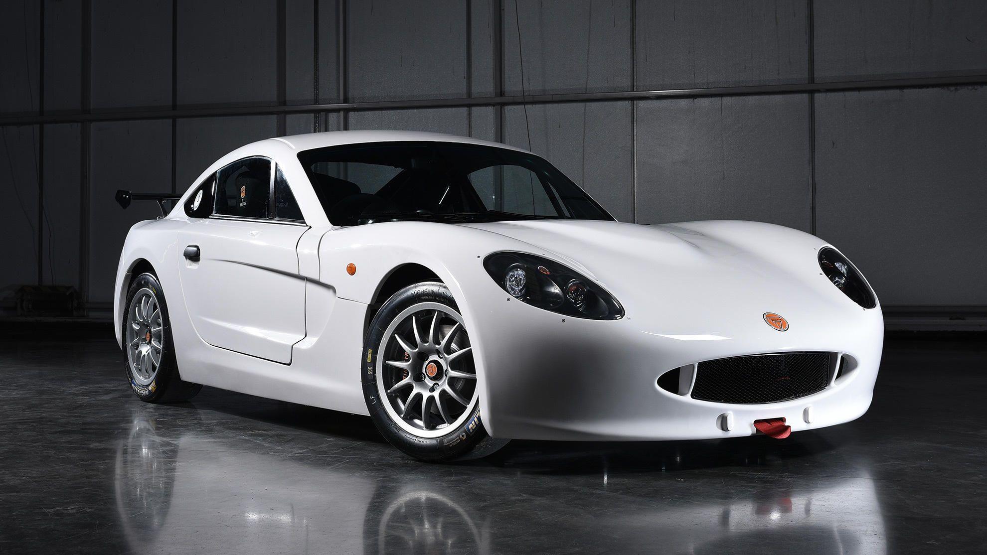 Ginetta g40 Рё С‡РµР»РѕРІРµРє