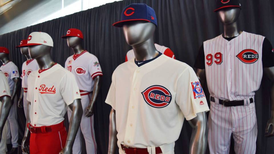 Reds Throwback Logo - The Reds are embracing throwbacks, and every other MLB team should ...
