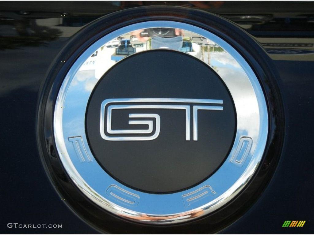 Ford Mustang GT Logo - Ford Mustang GT Premium Convertible Marks and Logos Photo