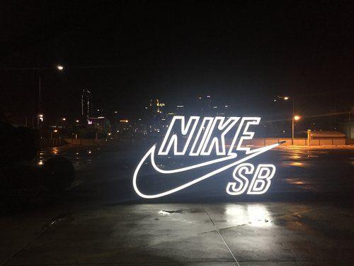 Neon Nike Logo - NIKE