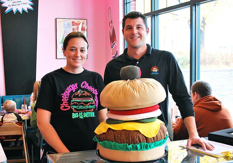 Cheeburger Cheeburger Logo - Cheeburger Cheeburger: When a restaurant fails you | Jeff Pearlman