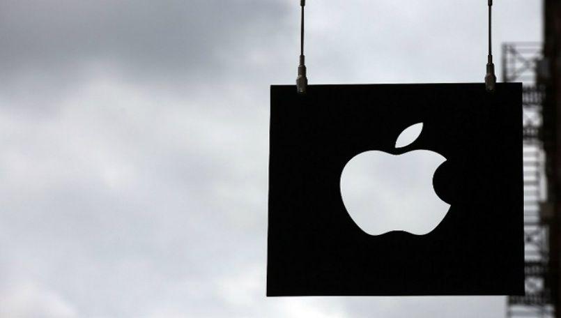 Benefits Apple Logo - Apple to invest $1.3 billion to build its next data center in Iowa ...