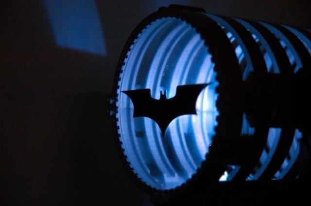 Batman Spotlight Logo - 1/6 Batman LED Spotlight - HawkTrends STORE