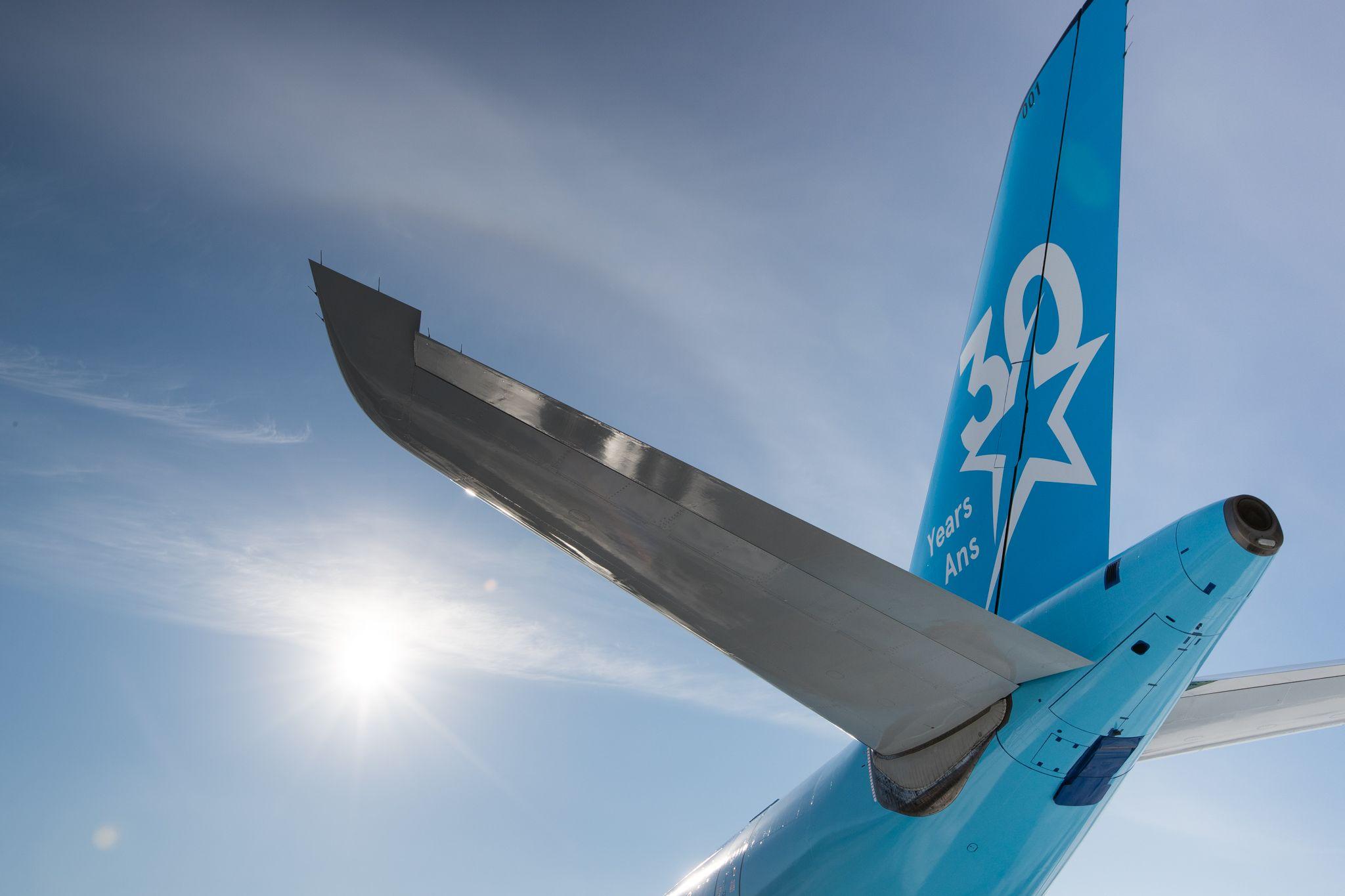 Aircraft Anniversary Logo - Transat unveils first 30th anniversary aircraft