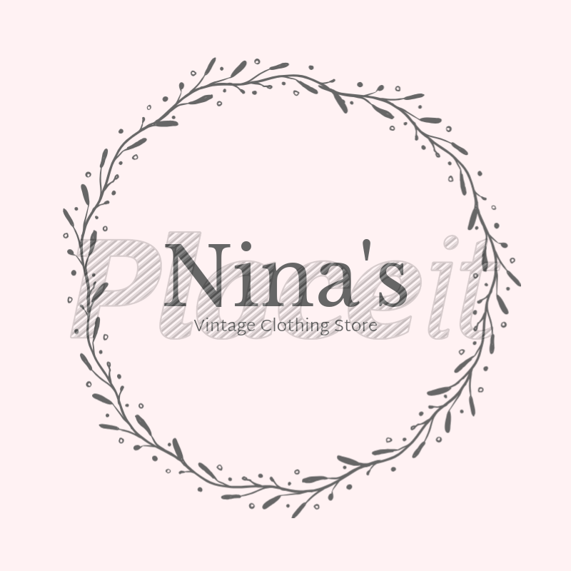 Clothing Store Logo - Placeit - Vintage Clothing Store Logo Maker with Flower Garland