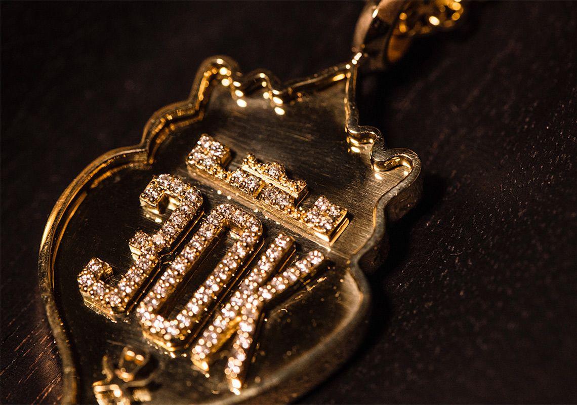 Gold LeBron Logo - LeBron James Gold Diamond Shoes 30,000 Point Customs | SneakerNews.com