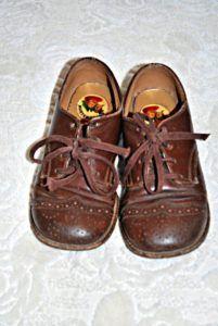 Buster Brown Logo - Buster Brown Shoes and Mary Janes - America Comes Alive