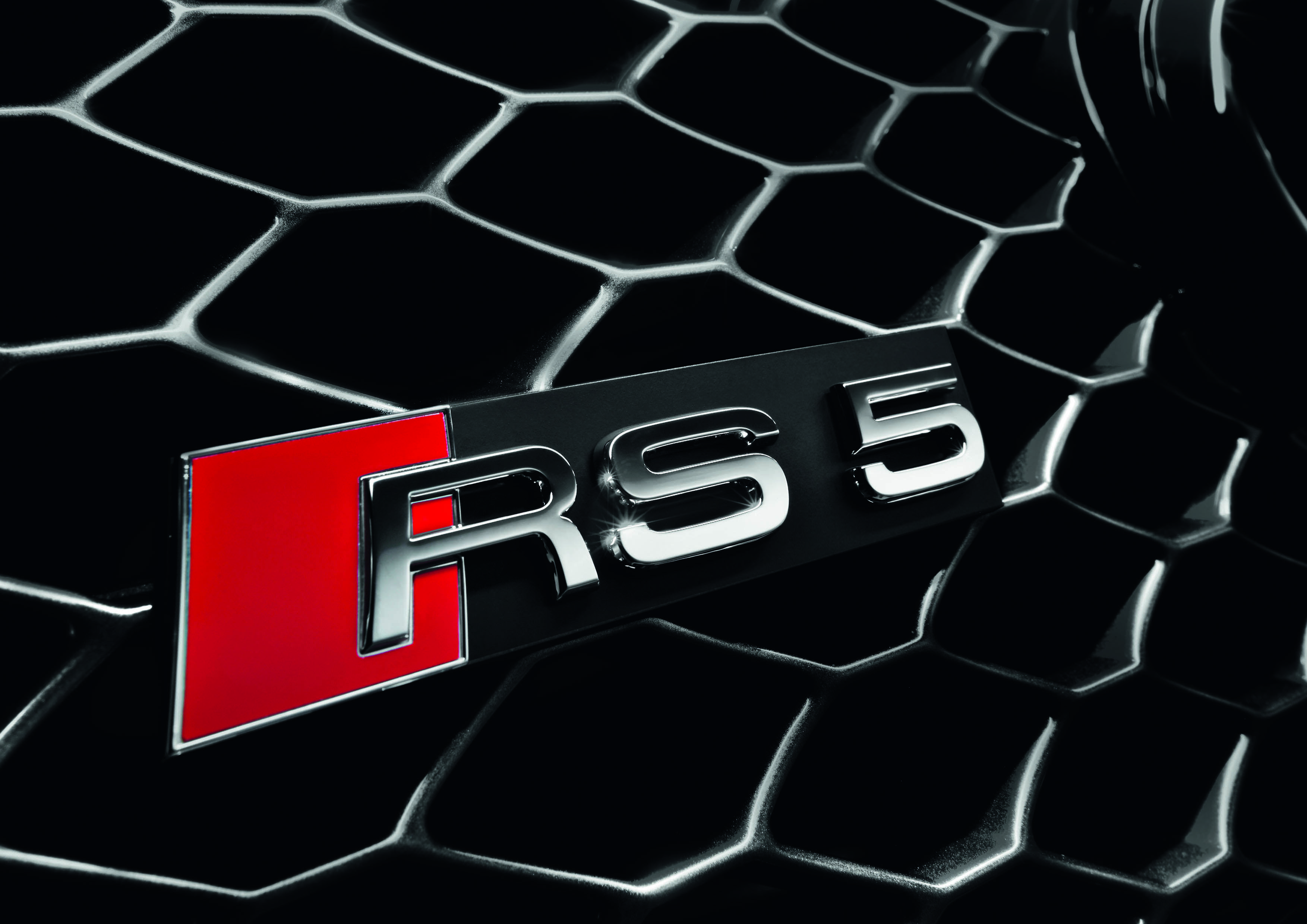 Audi RS5 Logo - Audi RS5 450 HP V8 Front Badge