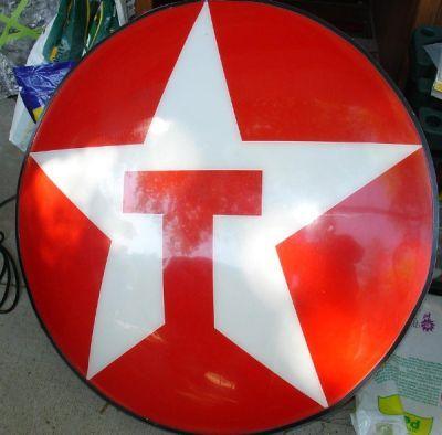 Red and White Star Logo - Texaco T in white star back lighted sign 35 inch | #502503