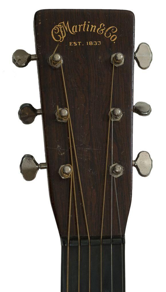 Banjo Headstock Logo - headstock as well as retaining the stamped Martin logo on the rear ...