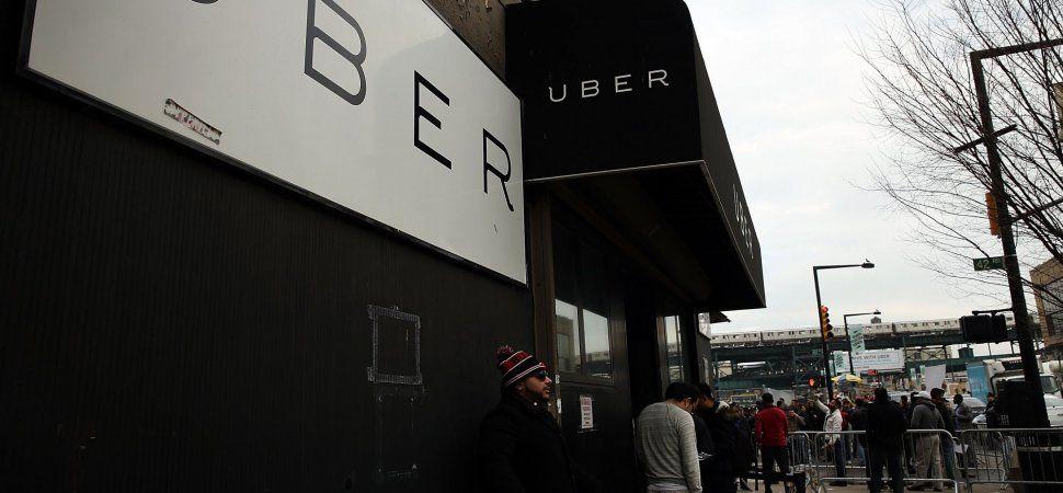 Uber Big Logo - Uber Used Big Data to Avoid Authorities, Says Report