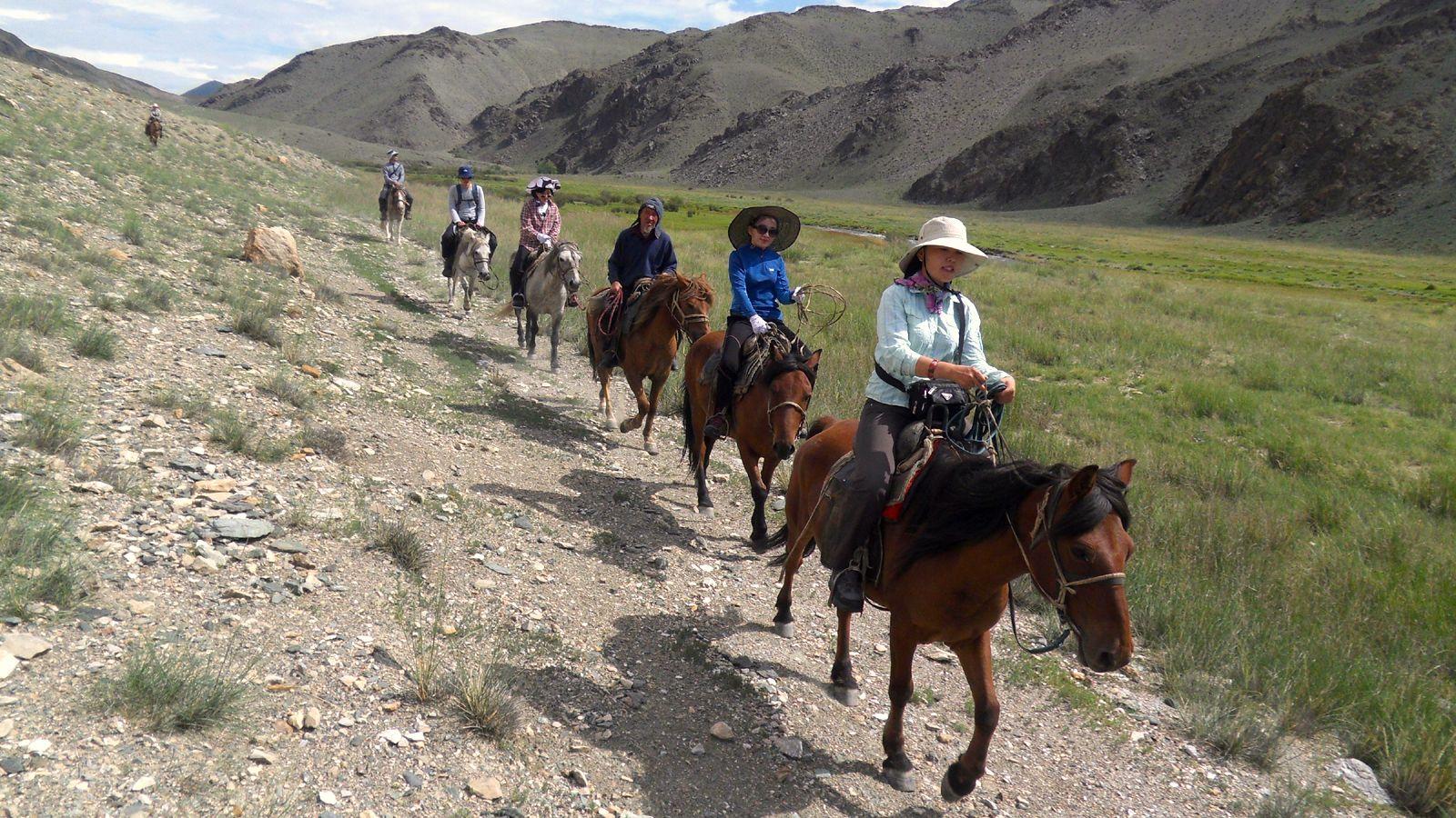 Horse Flying B Logo - Horseback Riding Tour – AltaiExpeditions