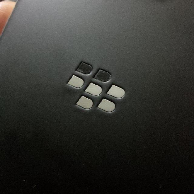BlackBerry Logo - BlackBerry logo on the back of my Passport... - BlackBerry Forums at ...