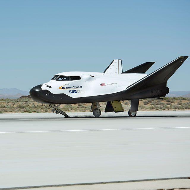 Sierra Nevada Corporation Logo - Dream Chaser Space Vehicle. Sierra Nevada Corporation