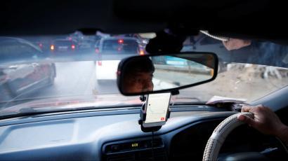 Uber Driver Windshield Logo - Uber drivers are filming their riders with dash-cams to protect ...