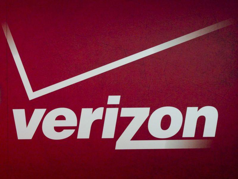 Two Red Rectangle Logo - Verizon offers free robocall blocking, two years after AT&T and T ...