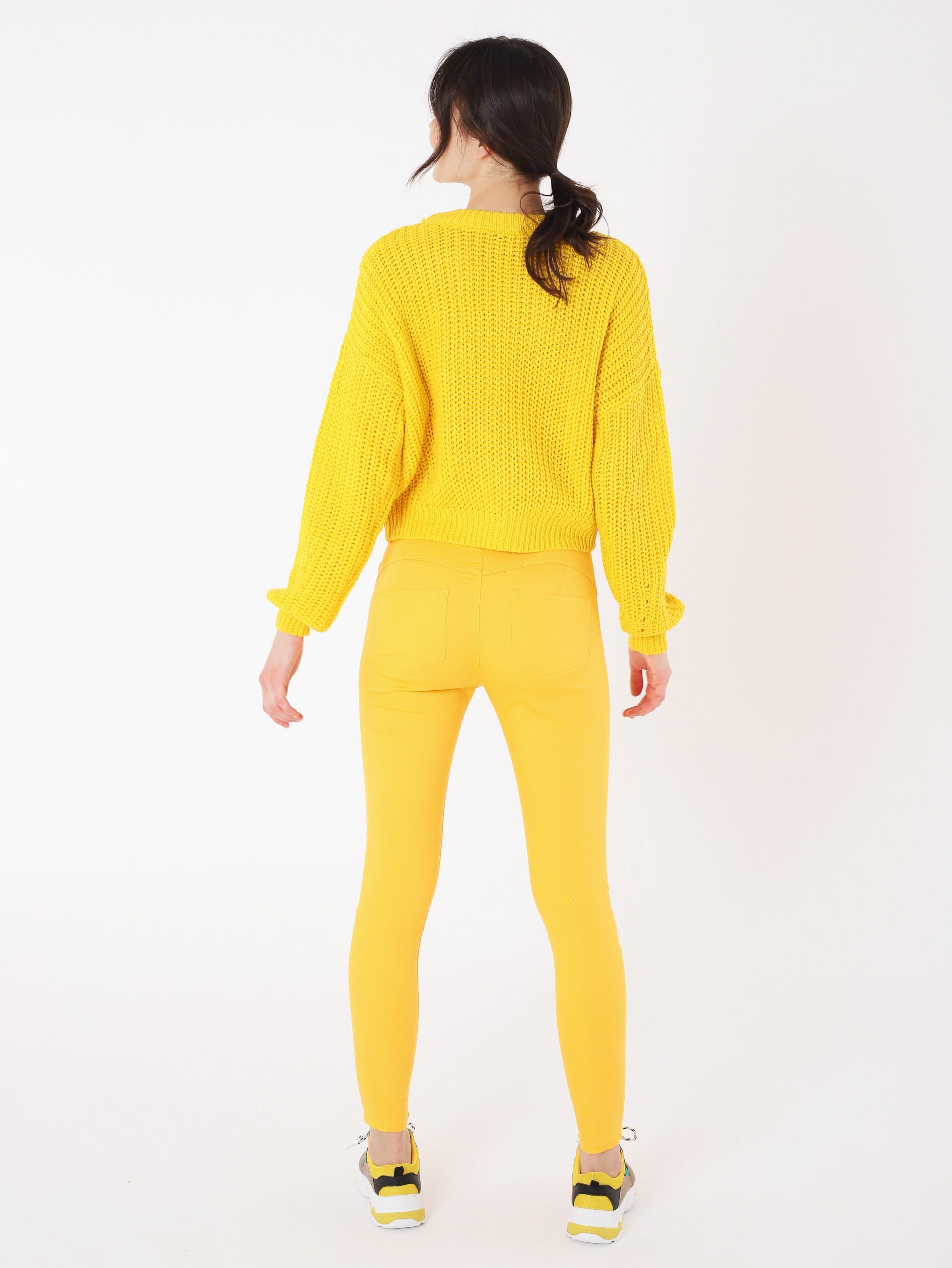 Yellow Sun Person Logo - I like this color trousers yellow sun