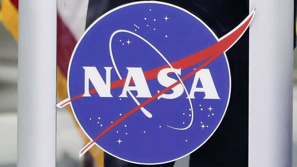 NASA Moon Logo - NASA seeks US partners to develop reusable systems for Moon mission ...
