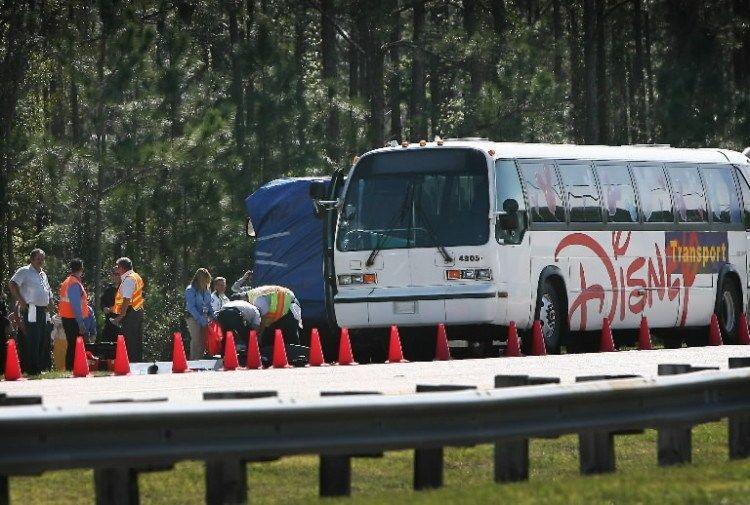 Disney World Bus Logo - Disney World bus accidents - Are the GPS units distracting?