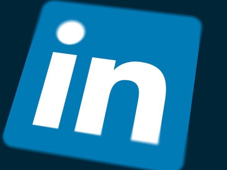 New LinkedIn Logo - LinkedIn now lets job seekers ask for referrals with a click of a