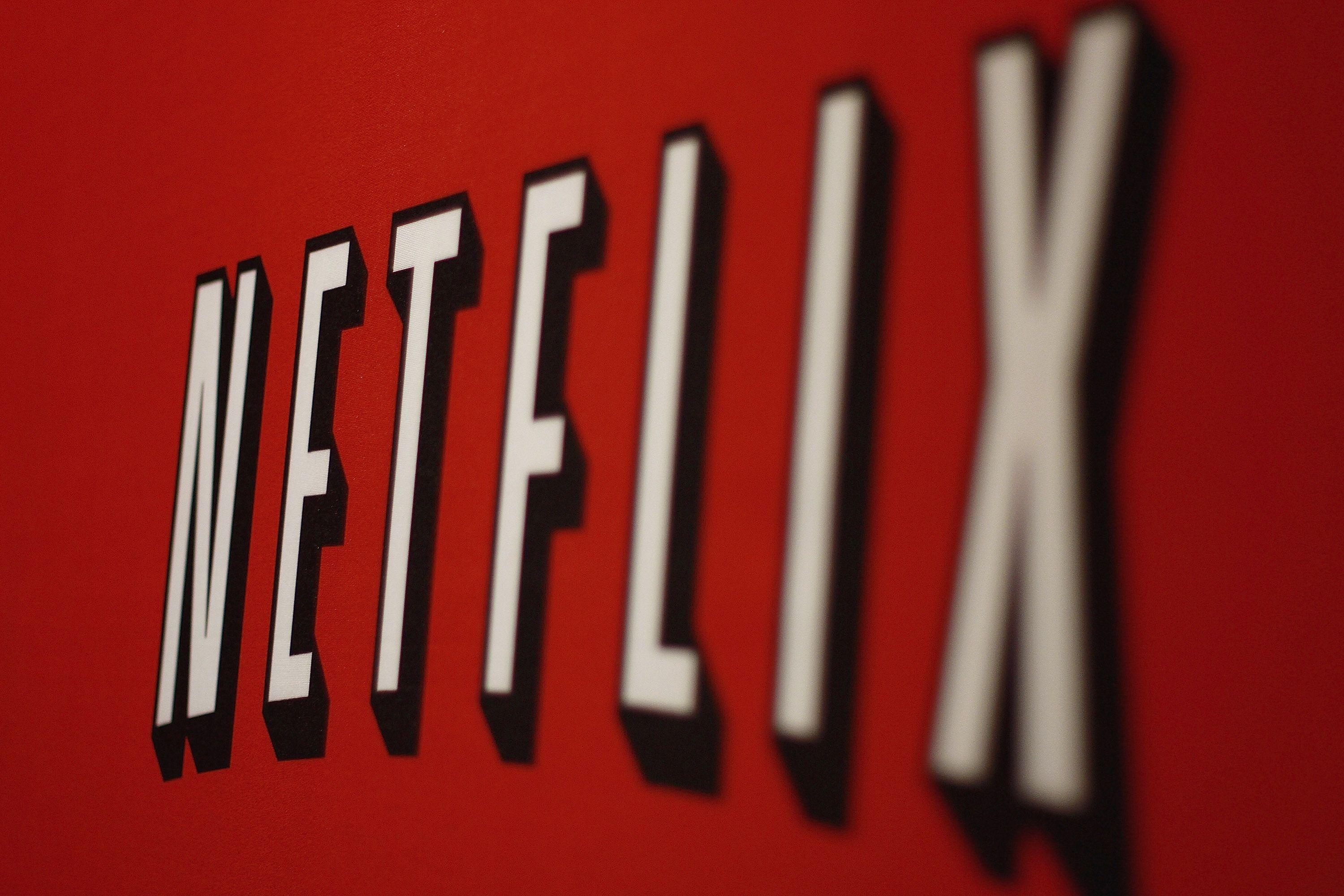 Netflix Has New Logo - Netflix Is Streaming an Early Countdown for Kids on New Year's Eve ...
