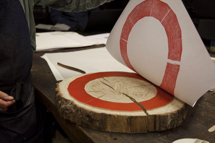 Globe Like Logo - Shakespeare's Globe Rebrands With Theatre Shaped Logo