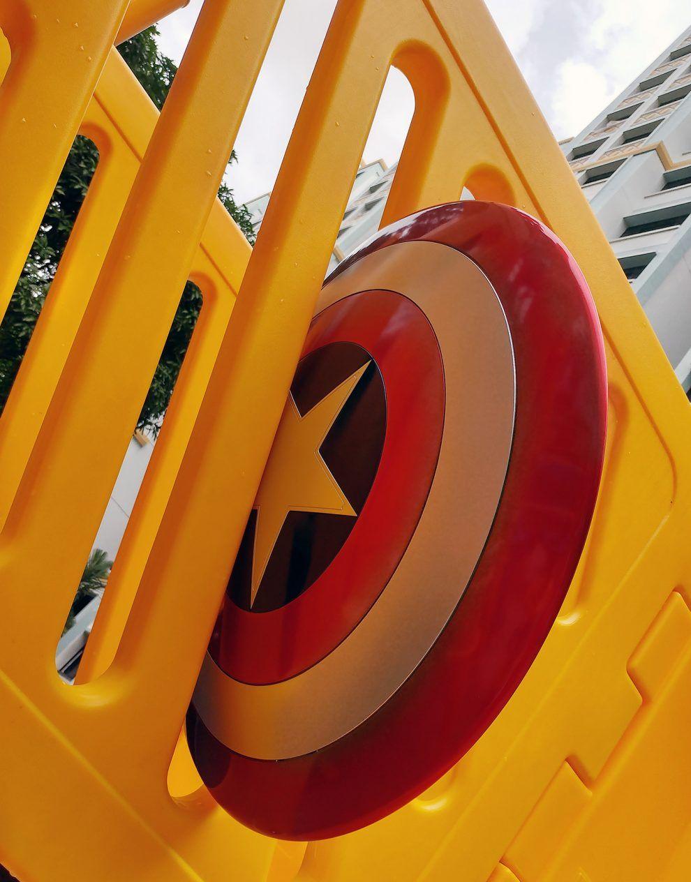 Orange Captain America Logo - Exclusive Geek Review: Hasbro Marvel Legends Captain America Shield ...