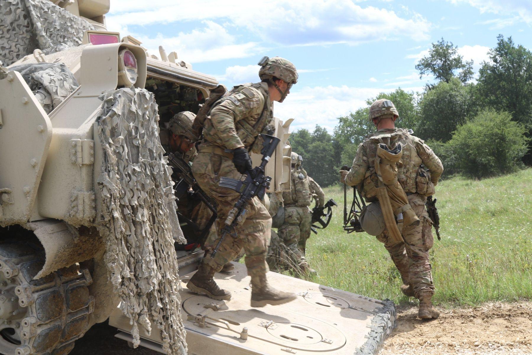 1-68 AR Silver Lion Logo - 1 68 AR Sharpens Readiness During Live Fire Exercise. Article