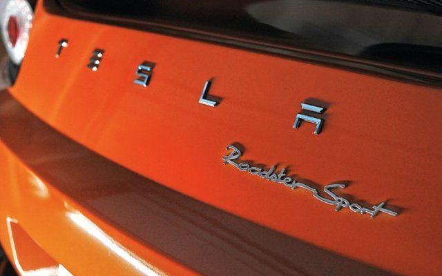 Tesla Roadster Logo - Tesla Will Release A Remake Of The Roadster - Probably Before 2020 ...