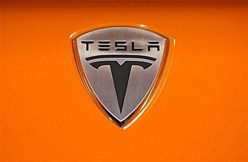 Tesla Roadster Logo - Tesla To Unveil Electric 5 Seat Sedan Next Week