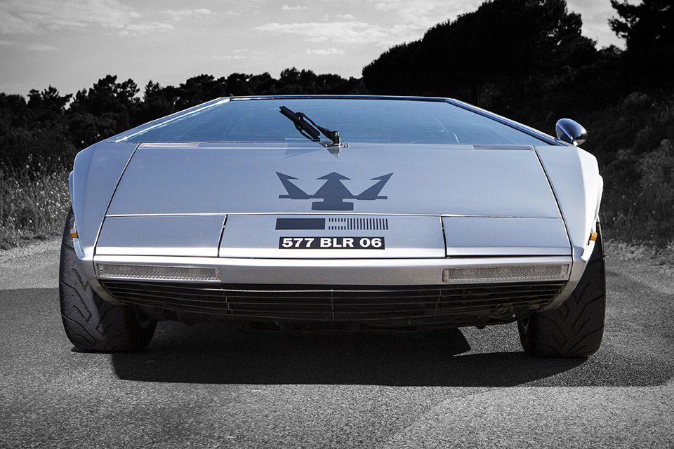 Car with 2 Boomerangs Logo - Maserati Boomerang; The Car of the Future was Created in 1971 (3)