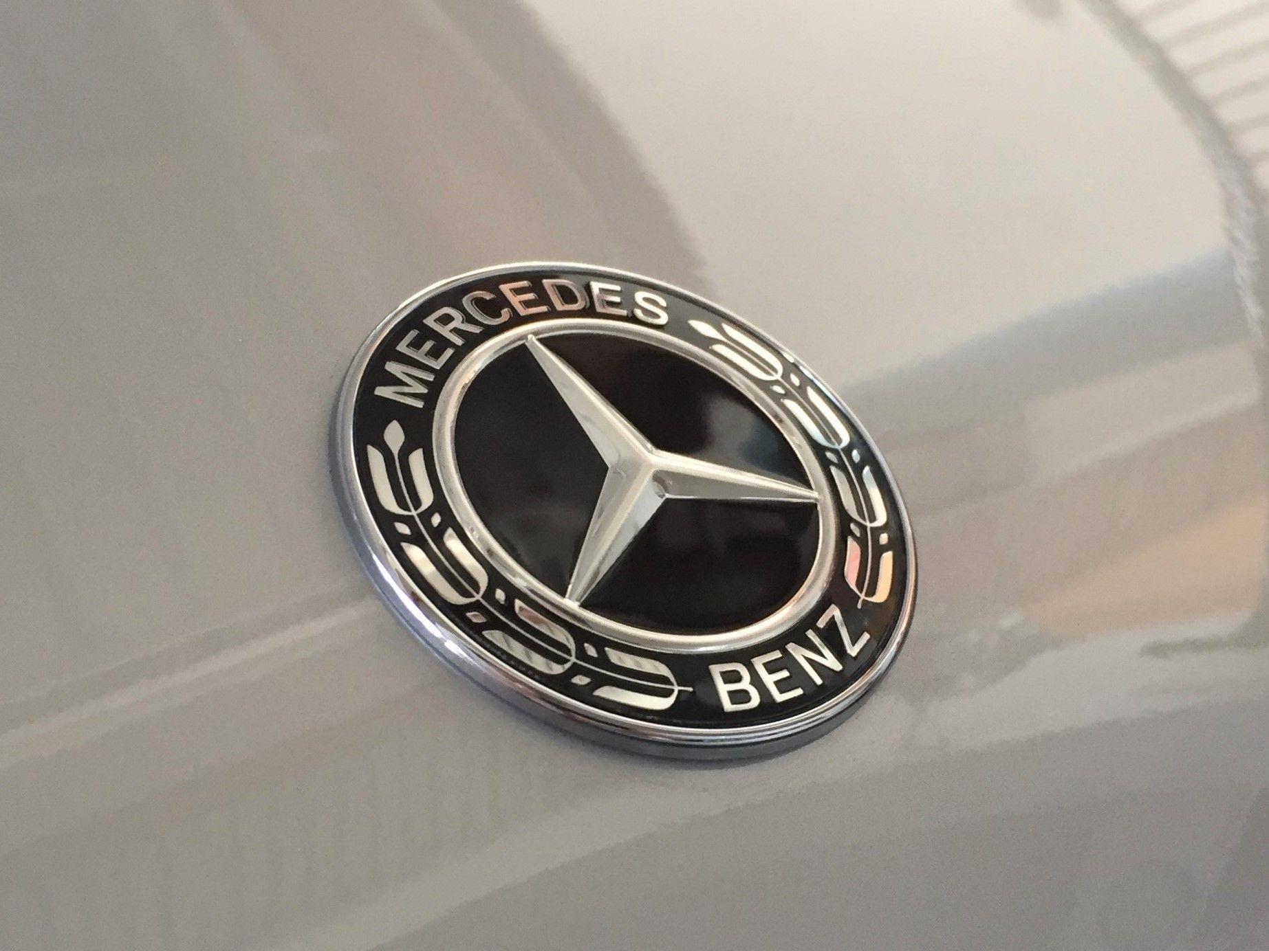2018 Mercedes Logo - Mercedes