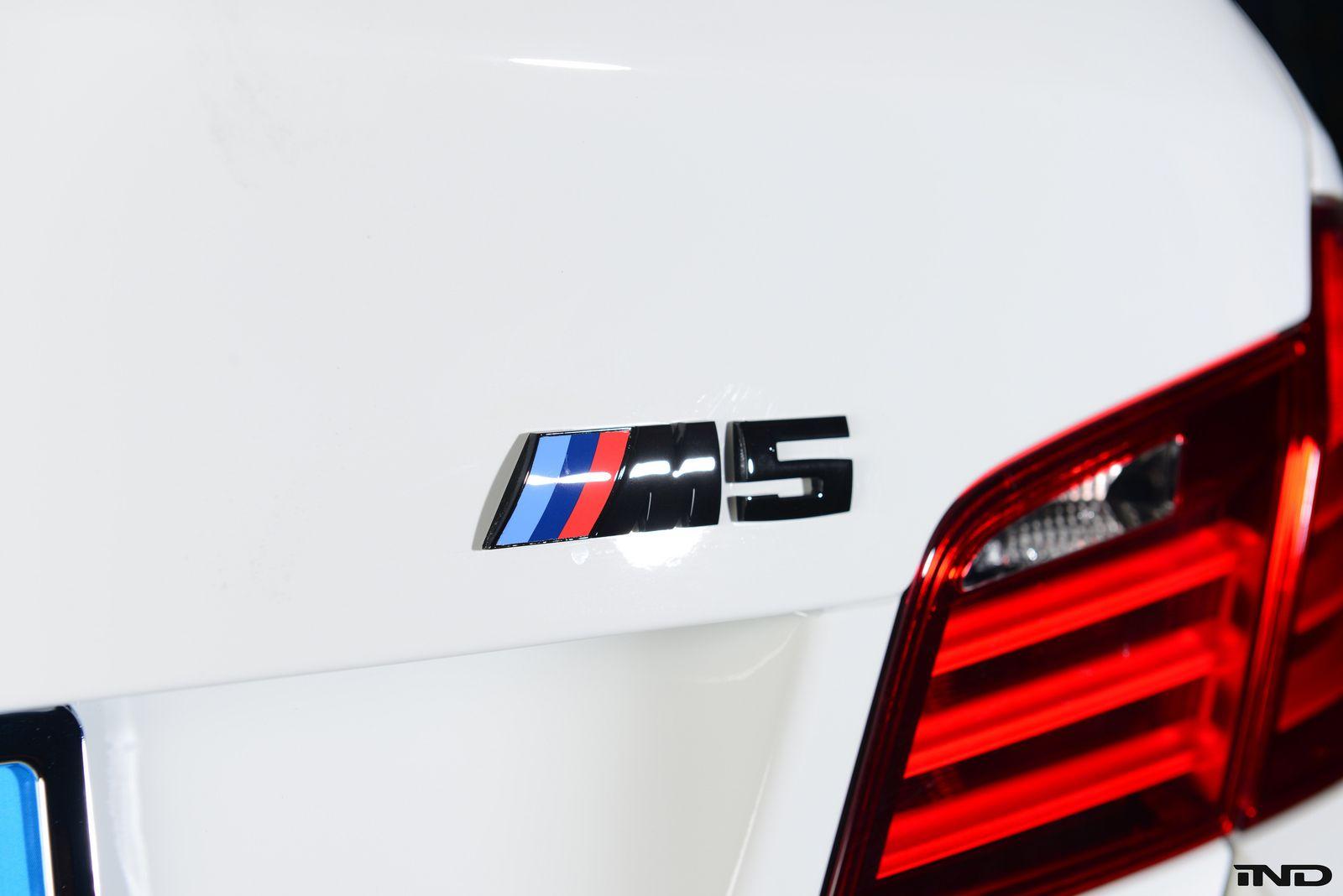 BMW M5 Logo - iND F10 M5 Gloss black emblem