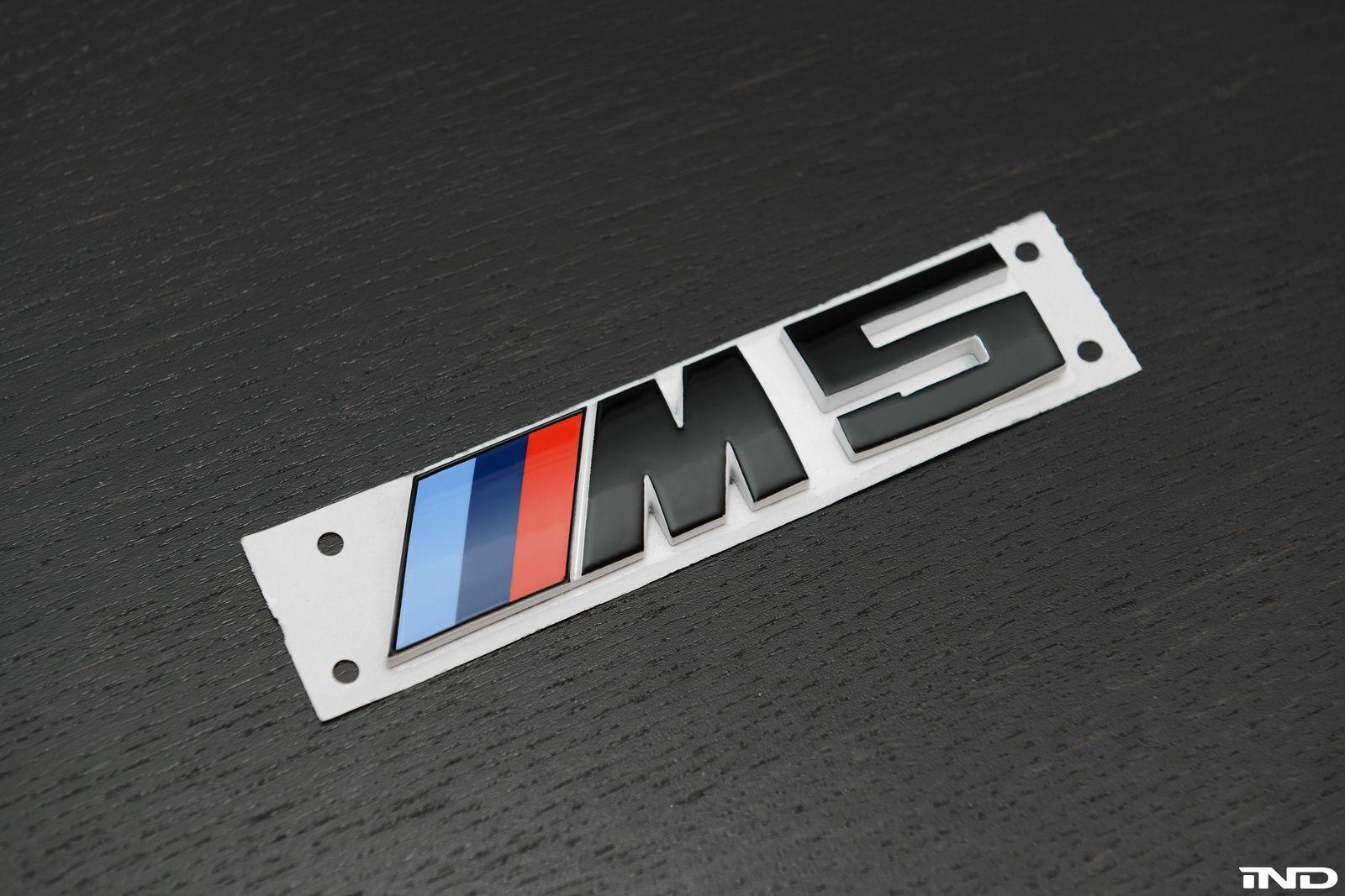 BMW M5 Logo - iND F10 M5 Gloss black emblem
