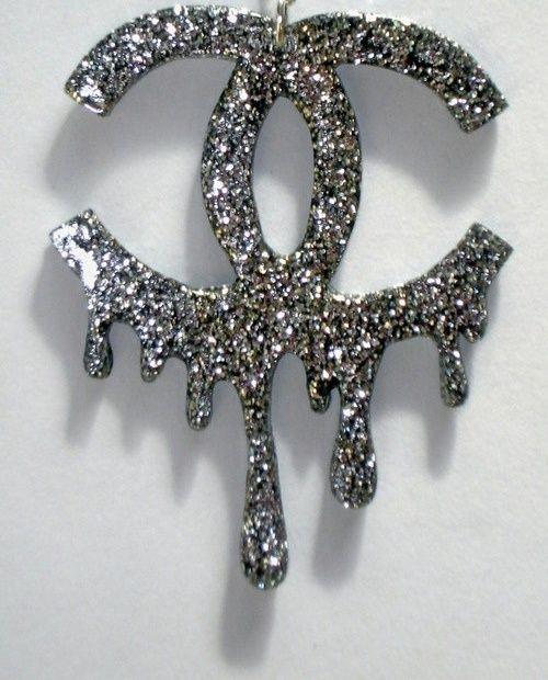 Sparkly Chanel Logo - dripping chanel #glitter. Sparkle & daze. Chanel, Chanel jewelry, Pink