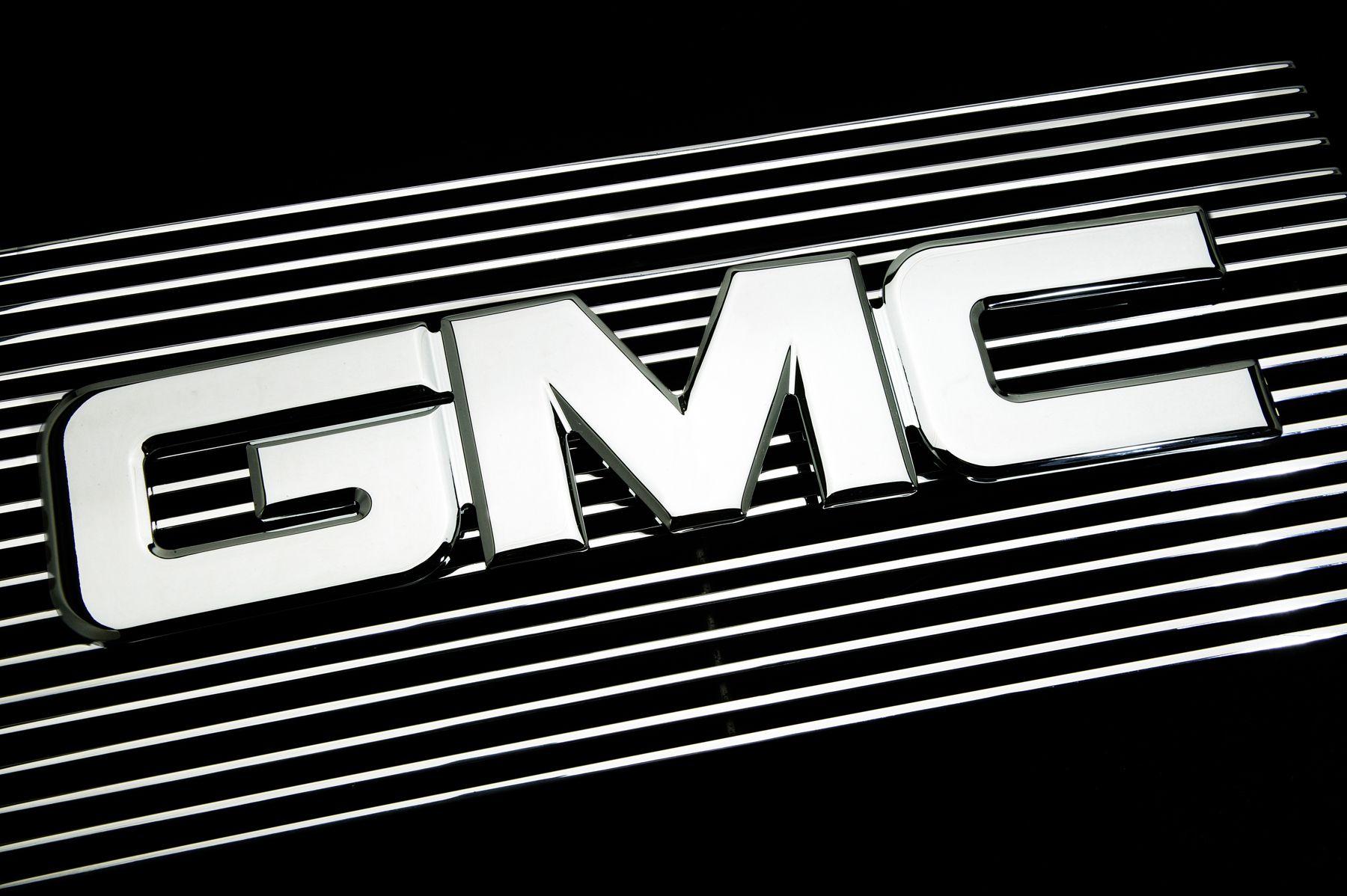 White GMC Logo - GMC Logo, GMC Car Symbol Meaning and History. Car Brand Names.com
