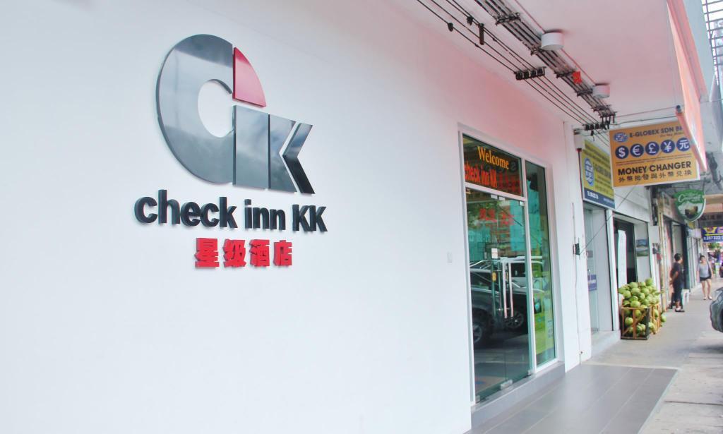 K K Restaurant Logo - Best Price on Check Inn KK in Kota Kinabalu + Reviews!