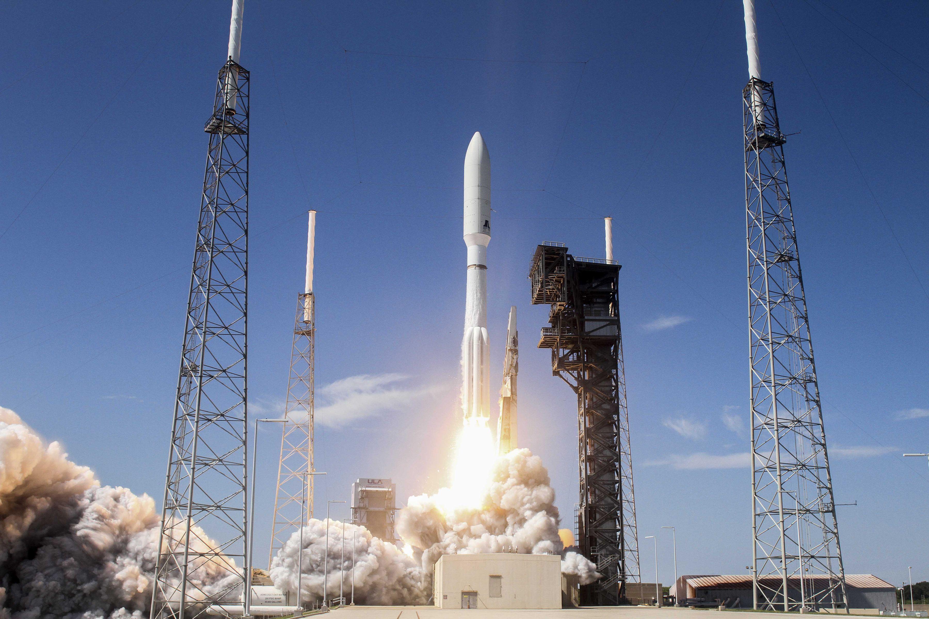 Atlas V Heavy Logo - Most Powerful Atlas V Rocket blasts off with heavy U.S. Military ...
