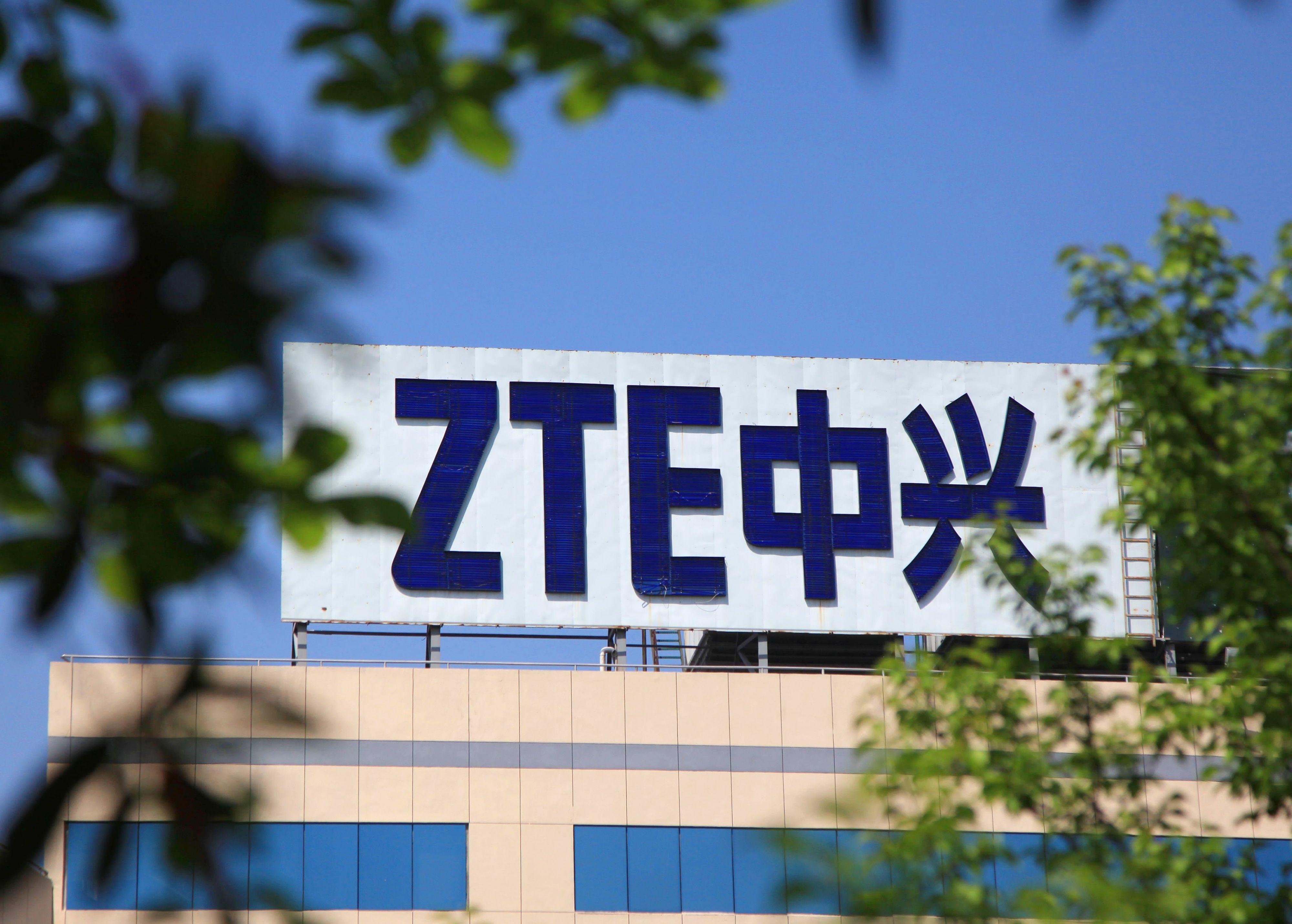ZTE Logo - ZTE Fires Back at US: Seven-Year Ban Is 'Unacceptable' | Fortune