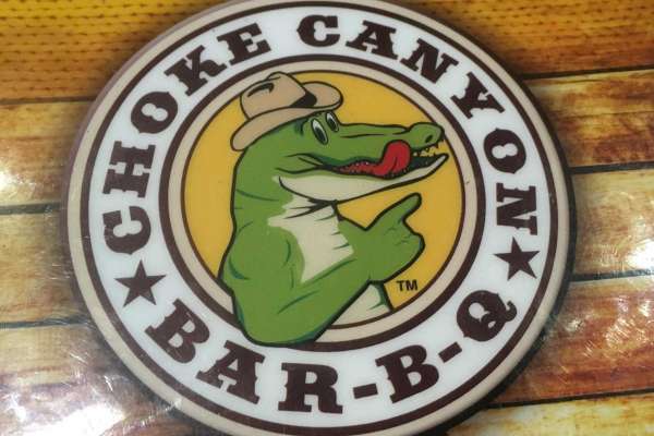Smiling Alligator Logo - It's beaver vs. alligator in this Buc-ee's trademark fight ...