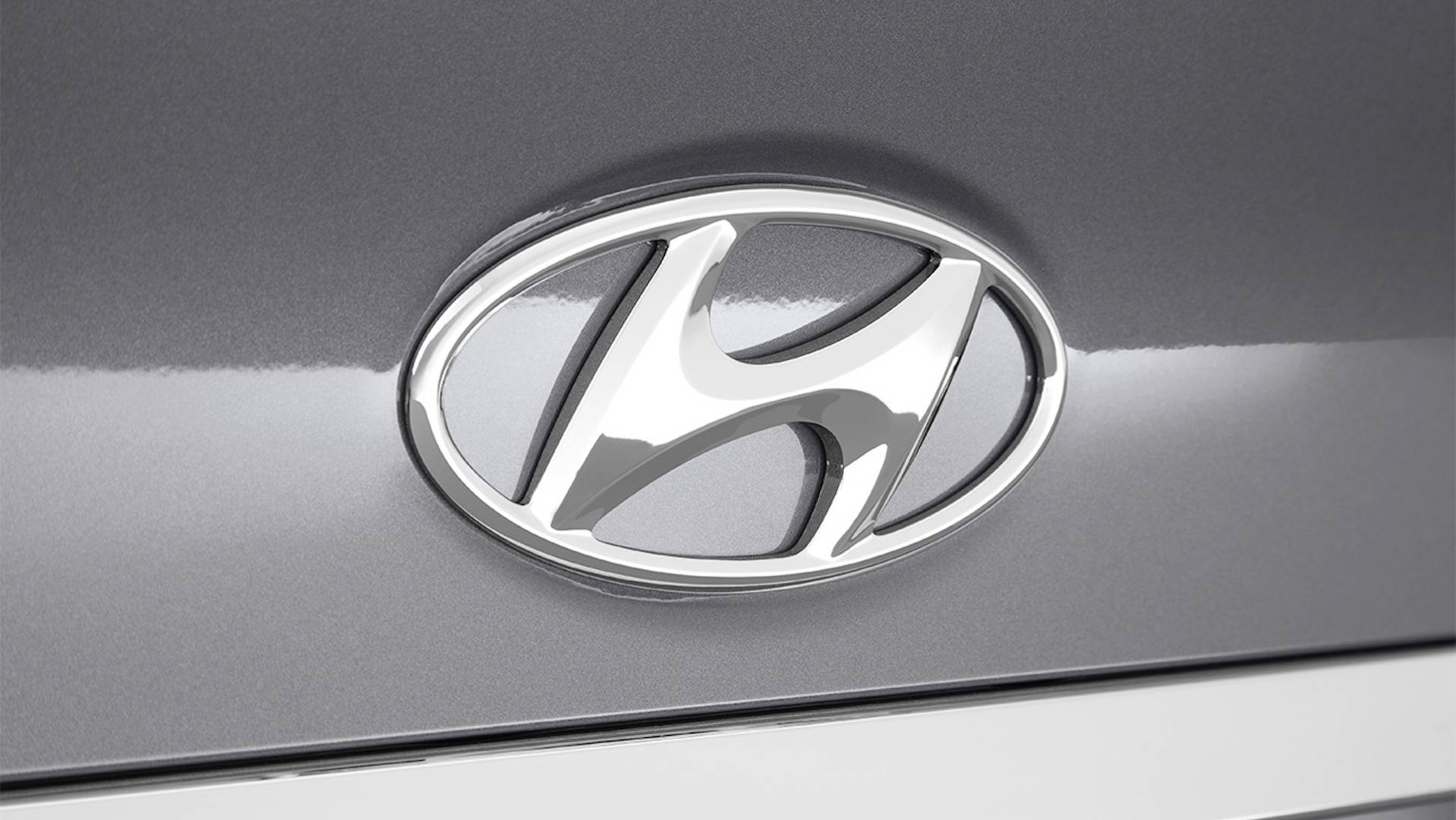Hyundai Logo - Can't Unsee: Hyundai Logo Is Actually Two People Shaking Hands