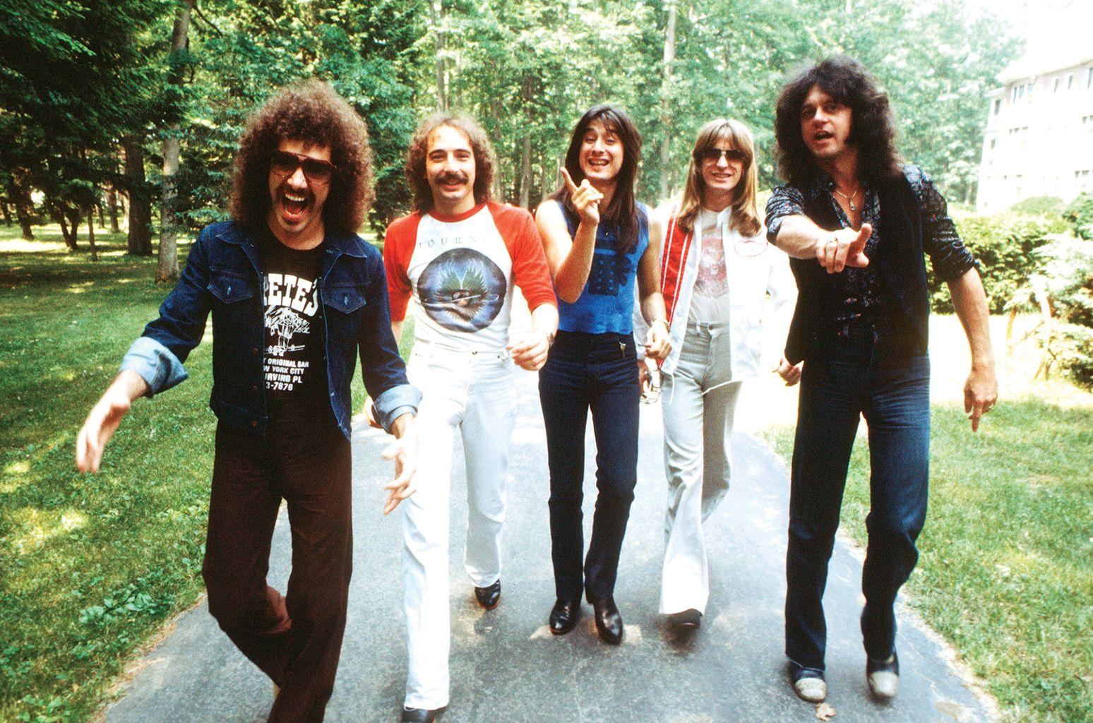 The Original Journey Band Logo - Journey's 'Greatest Hits' Becomes Only Third Album to Spend 500 ...
