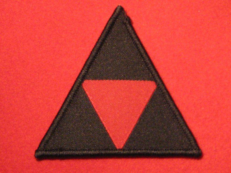 Black and Red Triangle Logo - BRITISH ARMY 3RD INFANTRY DIVISION FORMATION BADGE RED TRIANGLE ON ...
