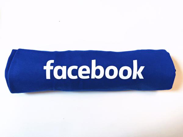 Facebook New Word Logo - Facebook quietly redesigns site logo with new font | TalkAndroid.com