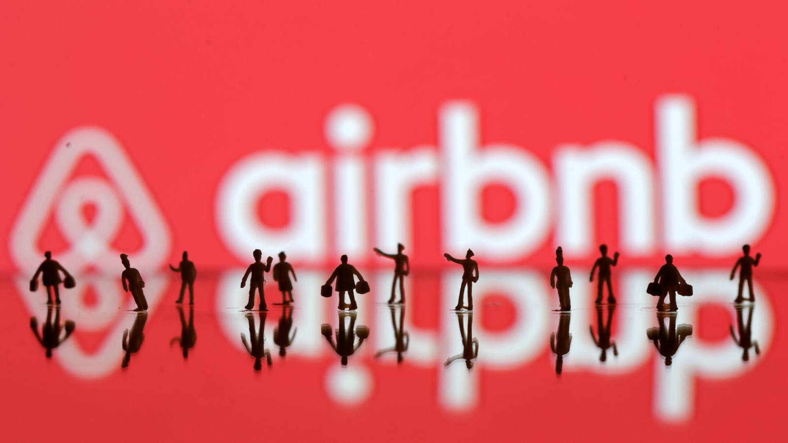 Japan 3 Photography Logo - Airbnb removes 80% of Japan home-share listings - Nikkei Asian Review