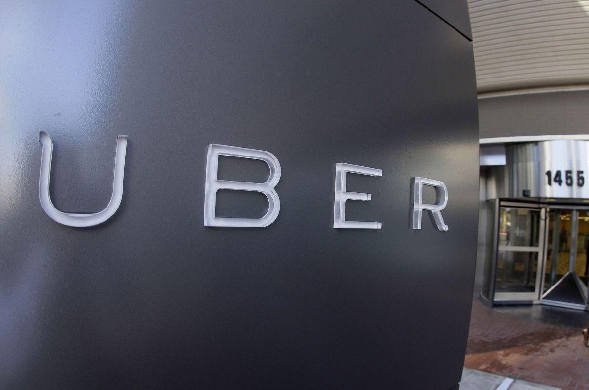 Black Lyft Logo - Uber, Lyft drivers discriminate against black riders, study finds ...