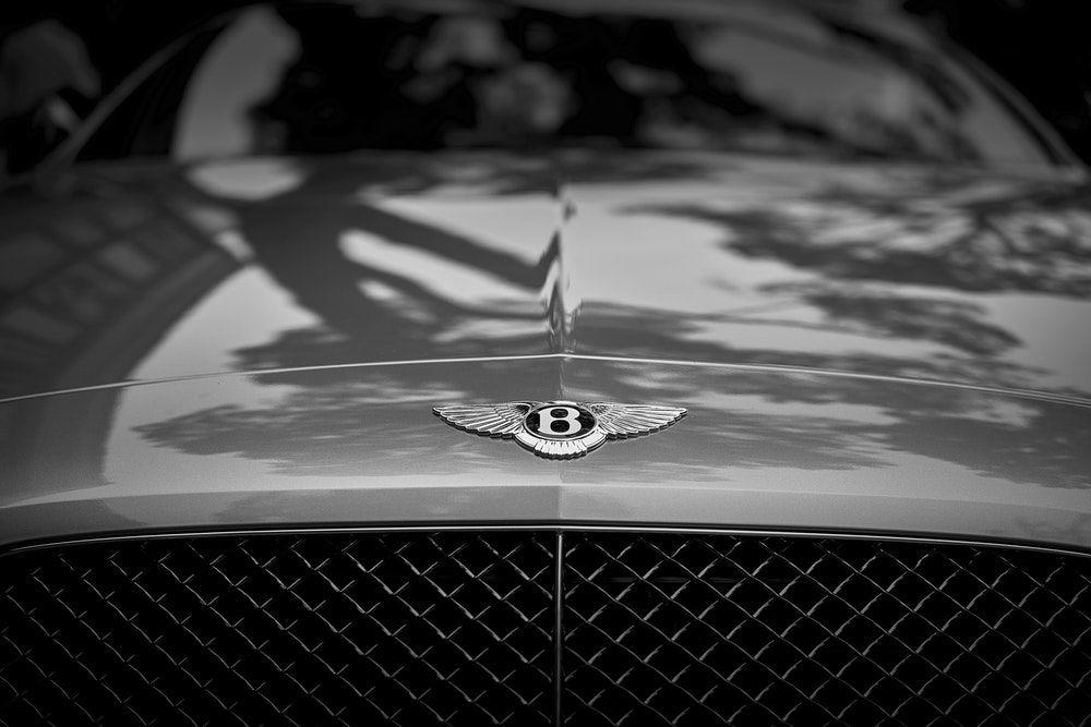 Bentley Logo - Bentley Logo Pictures | Download Free Images on Unsplash
